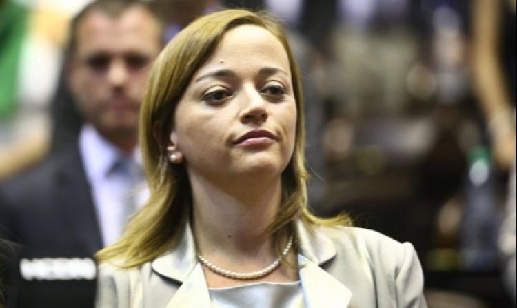Carta abierta de una diputada radical a Macri por los desaparecidos