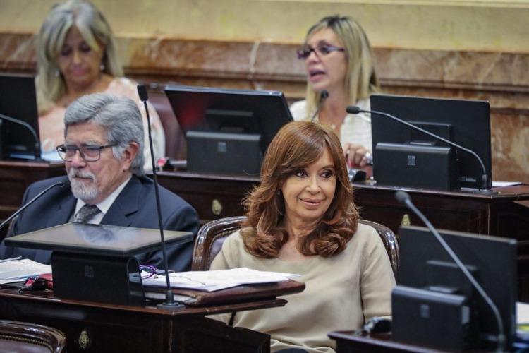 Cristina también exigió retrotraer las tarifas
