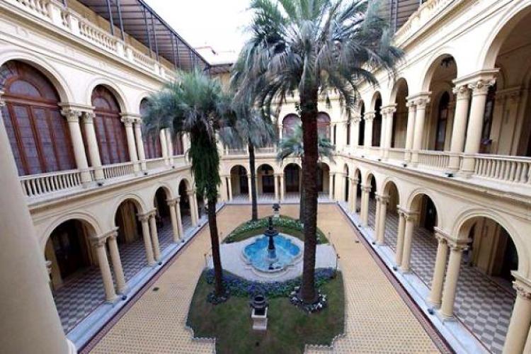 La Casa Rosada gastó $ 235.000 en ¡una palmera! La Casa Rosada gastó $ 235.000 en ¡una palmera!