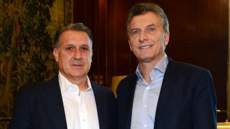 Mauricio Macri (Presidente de la Nación) y Gerardo Martino (DT Selección Argentina)