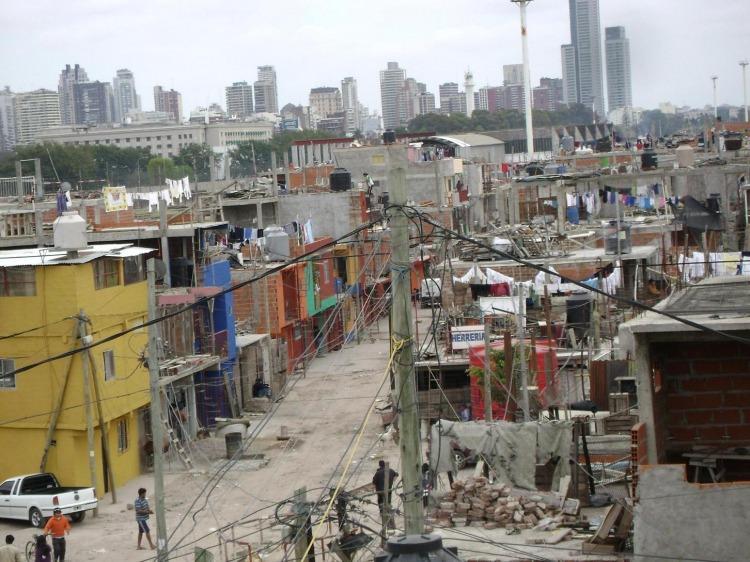 Oficial uno de cada cinco habitantes de la Ciudad es pobre Poltica