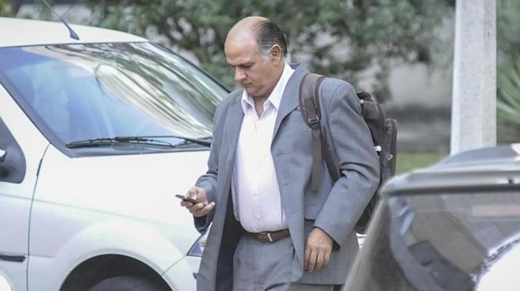 Carlos R&iacute;volo