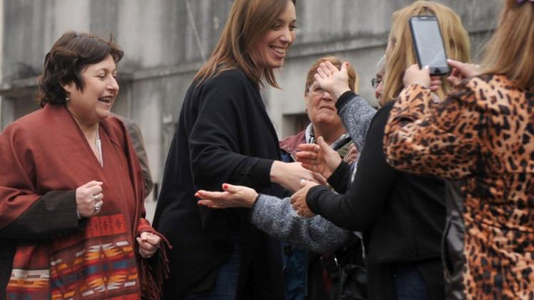 Graciela Ocaña y María Eugenia Vidal durante la campaña 2017