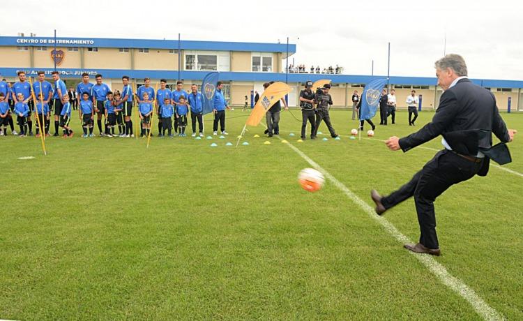 Mauricio Macri, el dueño de la pelota