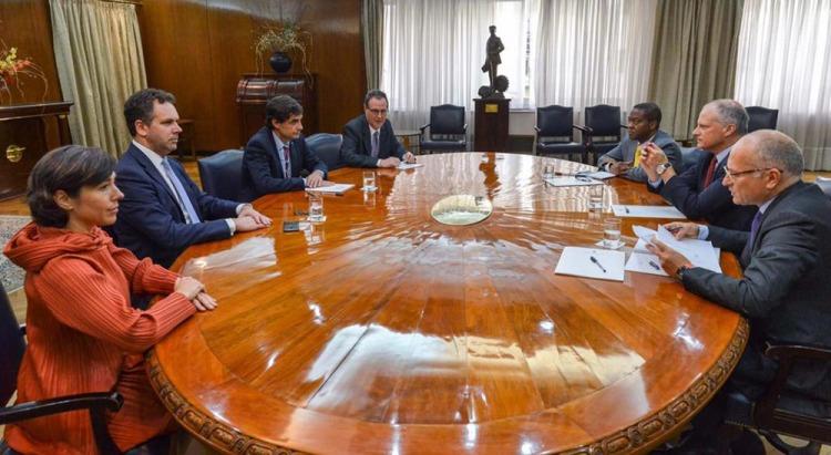 Gobierno logró (al menos) promesa de FMI de negociar en 15 días Gobierno logró (al menos) promesa de FMI de negociar en 15 días