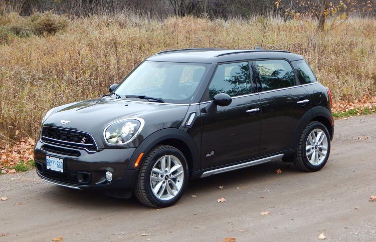 El modelo de Mini Cooper Countryman All4 que declaró que se compró con su salario de subsecretario