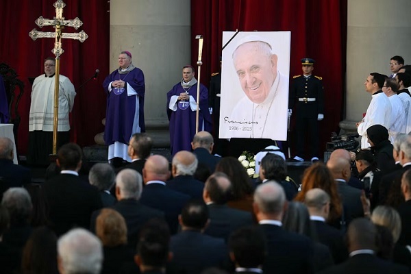 Buenos Aires despide al Papa Francisco con una misa en la Catedral y una peregrinación