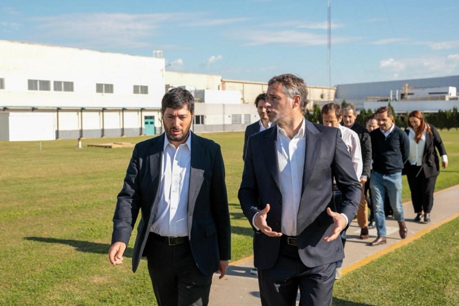 Achával visitó una empresa en el Parque Industrial de Pilar para poner en valor el entramado productivo