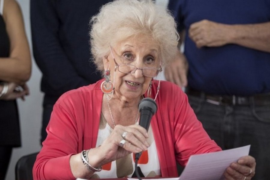 Estela de Carlotto volvió a apuntar contra Milei: Quien está gobernando tendría que estar en la cárcel