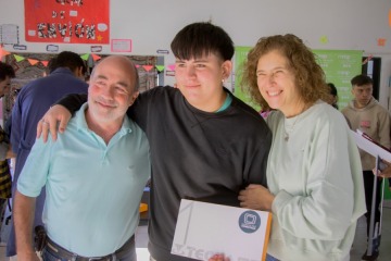 Primera entrega de tablets del programa Marcos Paz Conectada