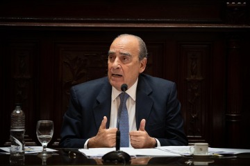Tras haber abandonado la sesión, el Senado citó nuevamente a Guillermo Francos para que complete su informe