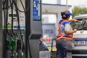 Foto de El Gobierno continu el ajuste sobre el combustible y anunci un nuevo aumento para agosto