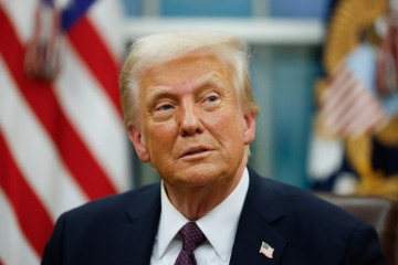 Entraron en vigencia los aranceles recíprocos impuestos por Trump a 90 países