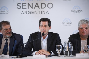 Wado de Pedro: Nunca más a gobiernos que destruyan el trabajo, la industria nacional y la educación argentina