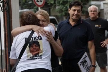 Foto de A seis a�os del crimen de Fernando B�ez Sosa, sus padres realizaron un conmovedor homenaje