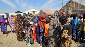 La ONU advierte que la ofensiva en Darfur presenta �patrones de genocidio� y agrava la guerra en Sud&aacute;n