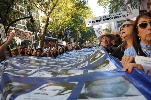 Una multitud histórica colmó Plaza de Mayo en el 24 de marzo más masivo ...