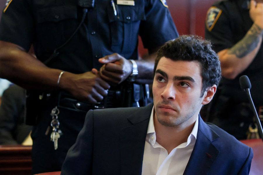 Suspenden el juicio contra Luigi Mangioni y se prolonga un caso de alto impacto en Nueva York