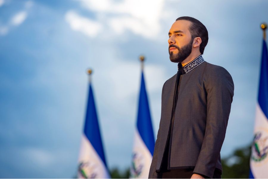 El Salvador avanza con juicios masivos contra miles de detenidos: denuncian violaciones al debido proceso