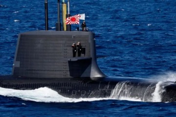 Jap&oacute;n flexibiliza sus normas militares y abre su mayor cambio desde la posguerra