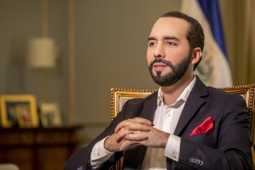 Bukele congela bienes de socios de El Faro en represalia contra la prensa
