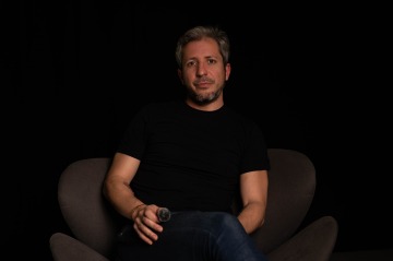 Facundo Cruz: "Los jóvenes argentinos no rechazan la política, pero la ven con distancia e indiferencia"