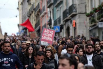 Foto de Huelga general en Portugal paraliza transportes y escuelas por reforma laboral