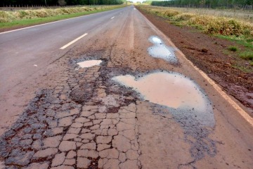 Trabajadores denuncian el �desguace� de Vialidad Nacional y alertan por el estado de las rutas