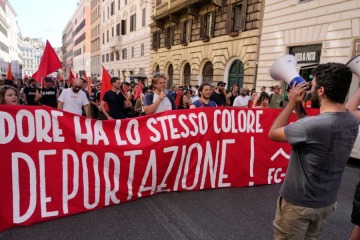 Migraci&oacute;n en Italia: miles marcharon en Roma en protestas enfrentadas