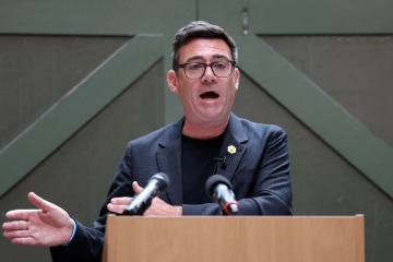 Foto de Andy Burnham fue confirmado como líder laborista y será primer ministro