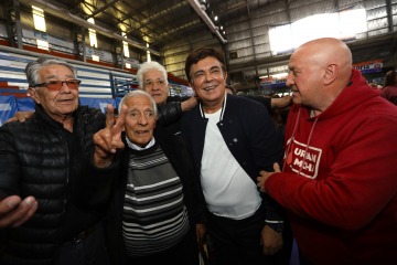 Foto de Espinoza se reuni� con jubilados en Gonz�lez Catan y alert� por el impacto del ajuste sobre el sector