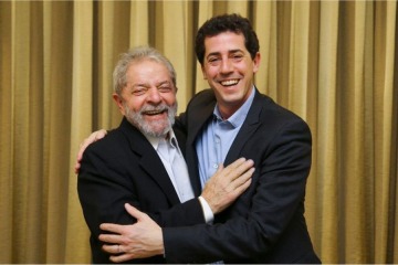 Foto de Wado de Pedro encabeza la comitiva del peronismo en Brasil para acompa�ar la elecci�n