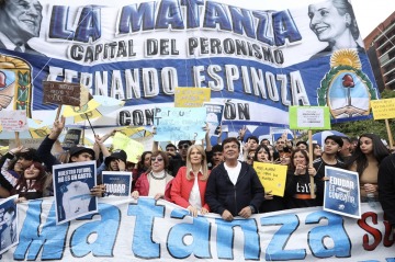 Espinoza march&oacute; junto a las universidades p&uacute;blicas: �No podemos perder el derecho al futuro de nuestra juventud�
