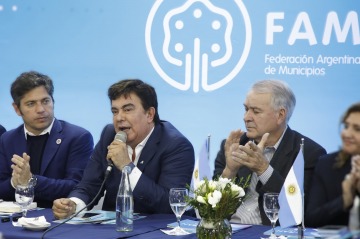 Espinoza cruz&oacute; a Milei por sus dichos sobre la gente que no llega a fin de mes: �La crueldad no es un m&eacute;rito�