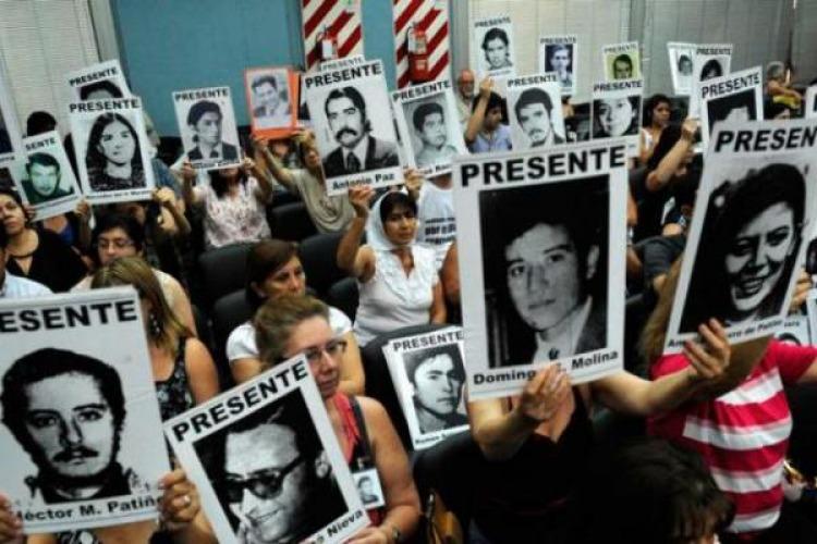 Familiares de víctimas en una audiencia de la megacausa en 2013.