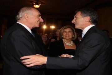 BahamasLeaks: Encuentran sociedades vinculadas a las familias Macri y De la R&uacute;a