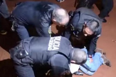 Represi&oacute;n a docentes en Congreso.