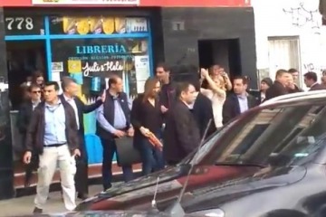 Escracharon a Mauricio Macri y María Eugenia Vidal en Tigre 