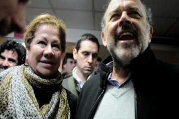 Graciela Camaño cruzó al "diputado tuiteador" de Cambiemos en plena sesión