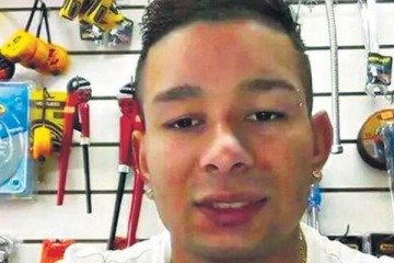 Liberaron a los dos amigos del joven asesinado por un polic&iacute;a 