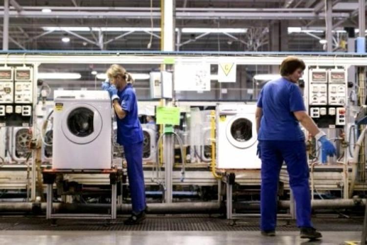 Crisis industrial: Electrolux, Helvética y General Motors frenaron la  producción - Poltica Argentina