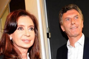 Cristina Kirchner y Mauricio Macri enviaron mensajes por Navidad