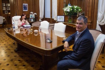 Cristina recibió en su despacho del Senado al expresidente ecuatoriano Rafael Correa 