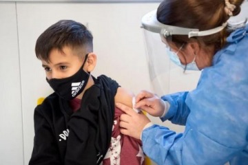 La ANMAT aprobó la vacuna Pfizer para niños y niñas de entre 5 y 11 años 