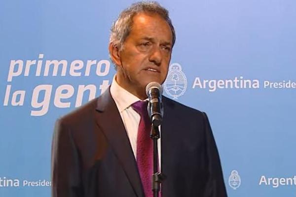 Scioli asumió como ministro de Producción: "Estoy tranquilo y sin ningún tipo de especulación política"