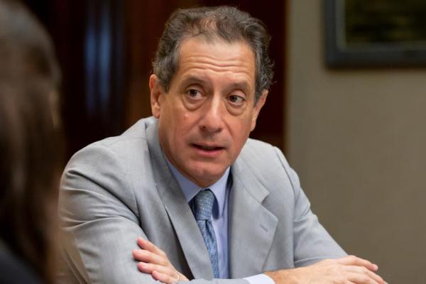 Pesce: "El Banco Central va a defender el precio de los títulos en el mercado"