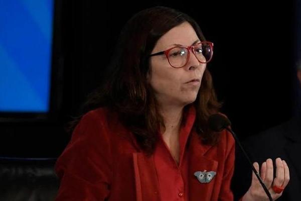 Batakis buscará refinanciar deuda en pesos y enfrenta un desafío con el mercado