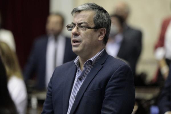 Espionaje ARA San Juan: Germán Martínez calificó el fallo a favor de Macri como "un escándalo"