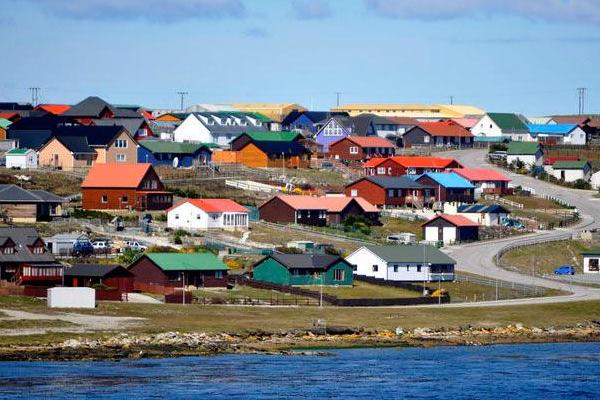 No vamos a permitir que se conquiste la mayor reserva de agua potable del planeta, dijo el director del Museo Malvinas