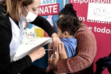 Coronavirus: comenzó la inscripción para la vacunación de niños de entre 6 meses y hasta 3 años en PBA